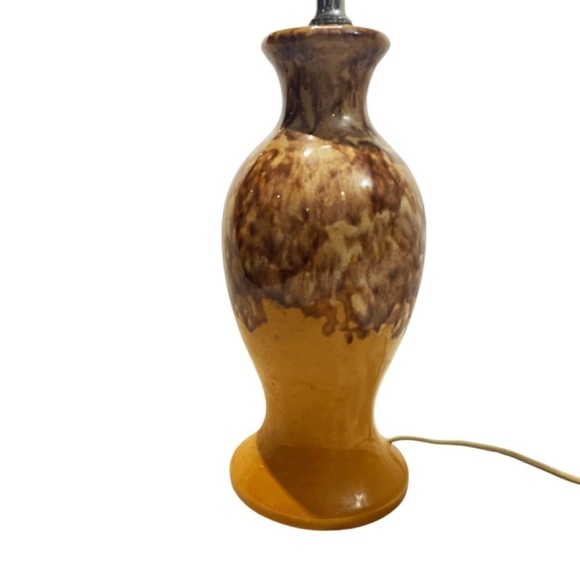 Vintage Ceramic Lamp Base - Picture 2 of 8